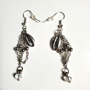 Sea Shell Silver Handmade Earrings With Crystal Accent